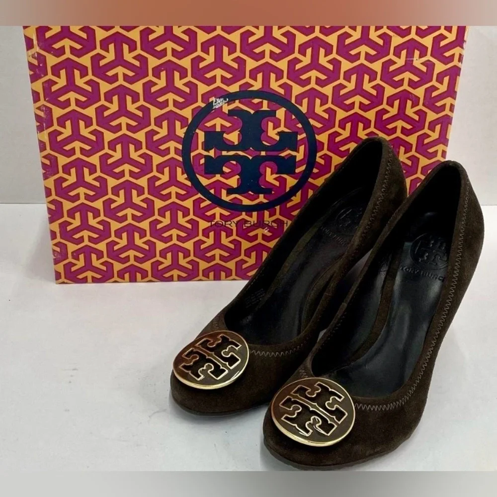 Tory Burch Sophie Brown Suede Wedge Pumps Round Logo  Shoe Size US 5